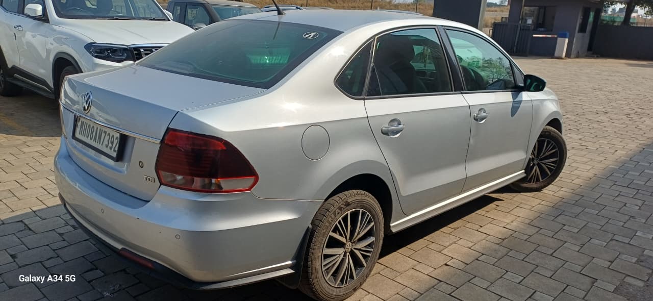 Volkswagen Vento(2019-2020) Highline Diesel At